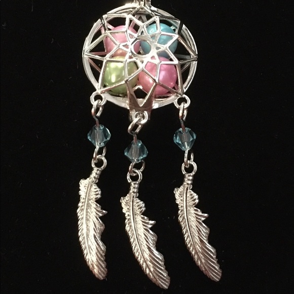 Dream catcher pendant - Picture 1 of 3